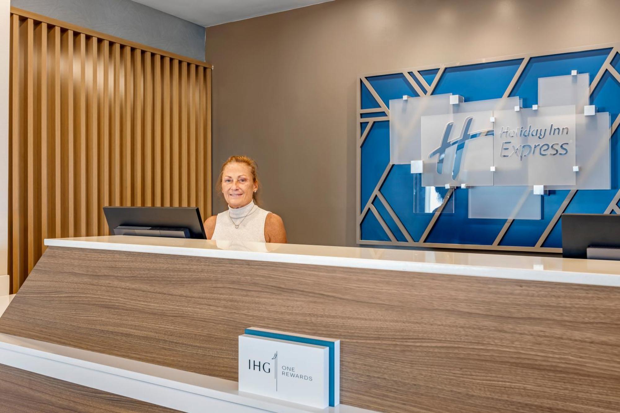 Holiday Inn Express White House By Ihg Exterior foto