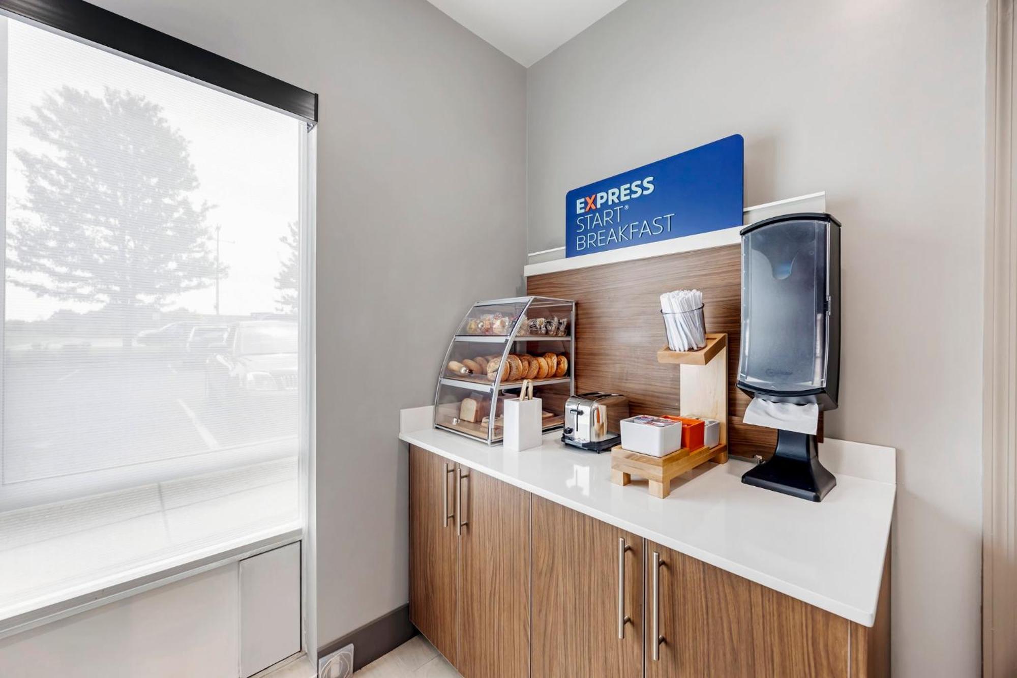 Holiday Inn Express White House By Ihg Exterior foto